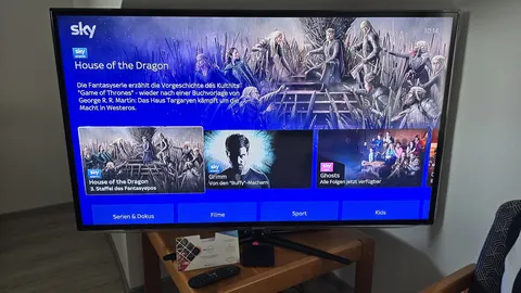 Appartement mit großem Fernseher und Sky