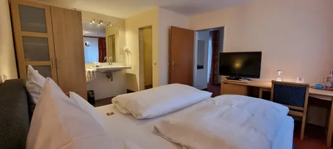 Standard-Doppelzimmer mit Schreibtisch