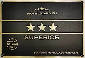 Schild Deutsche Hotelklassifizierung: 3 Sterne Superior